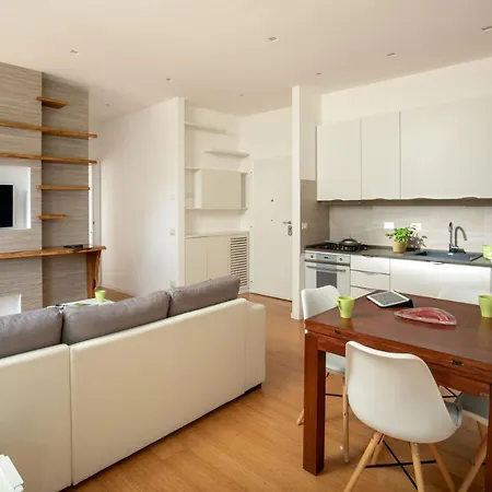 Lungotevere D.a. Apartment *