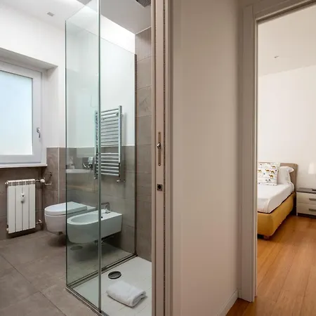 Lungotevere D.a. Apartment *