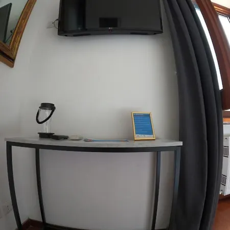Emi's Nocleg ze śniadaniem 2*