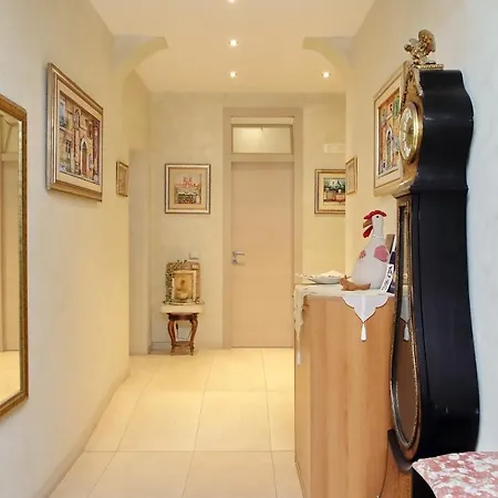 Domus Gallo Bed & Breakfast 2*