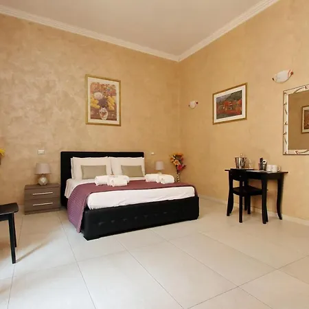 Domus Gallo Bed & Breakfast 2*