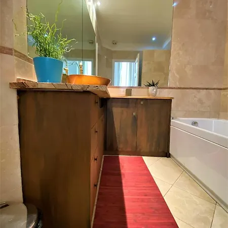 Argilla Apartment Rom