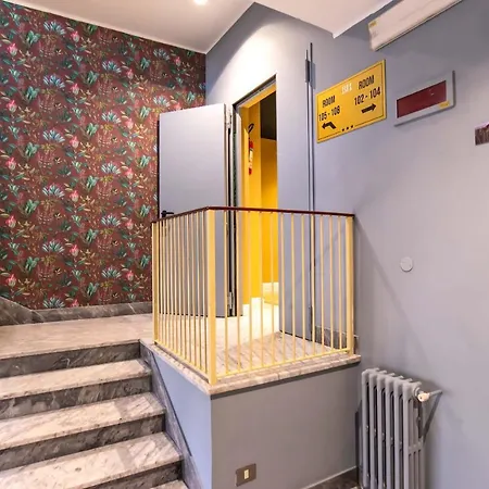 Bloom Hotel Roma