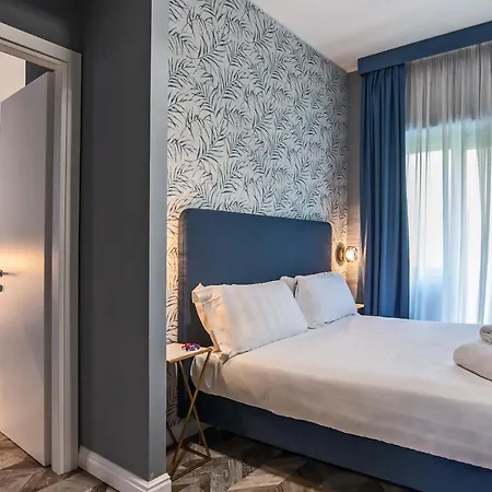 Hotel Bloom 3*
