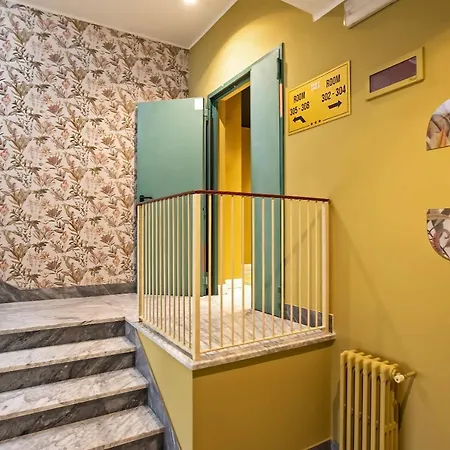 Bloom Hotel 3*