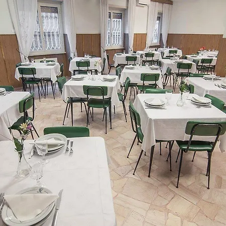 Letizia - Casa Per Ferie 3* Rom