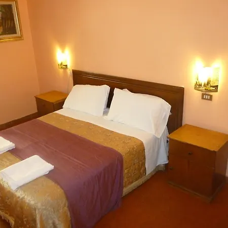 Gloria Apartment