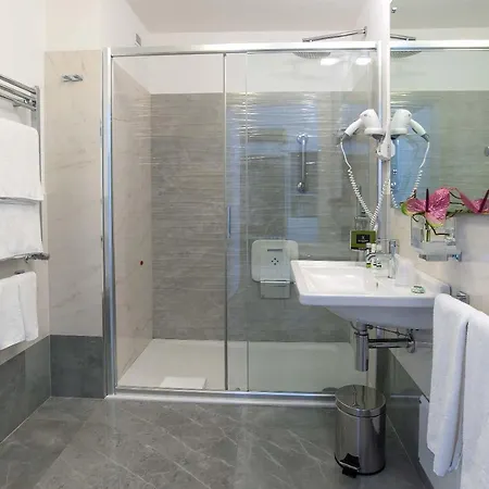 Damaso Hotel 3*