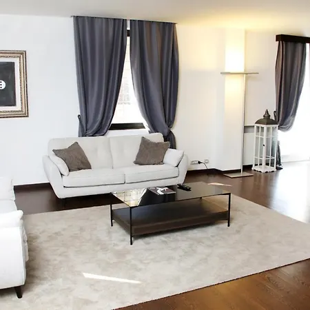 Th - Carpegna Palace Roma