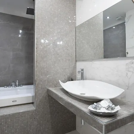 Cardilli Luxury Couette-café 2*