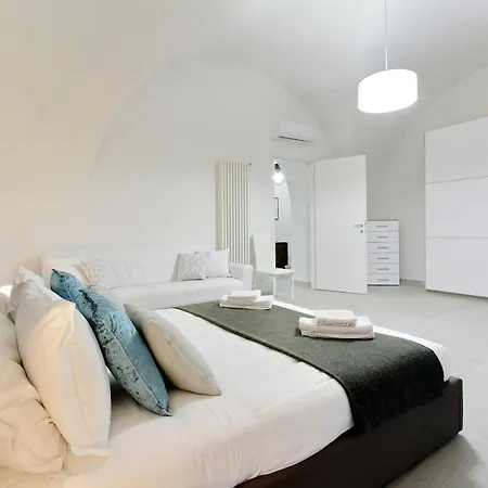 Ponte Cavour Apartment *