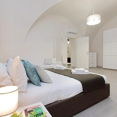 Ponte Cavour Apartment