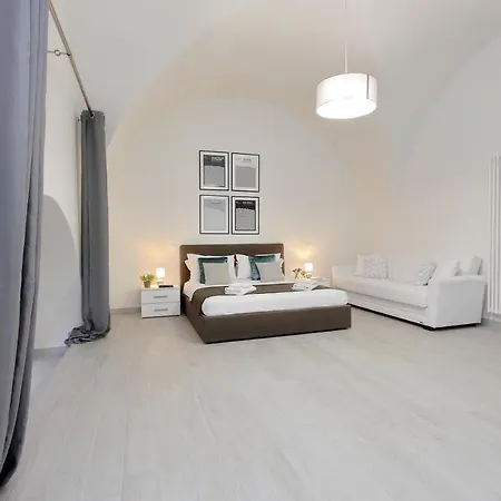 Ponte Cavour Apartment