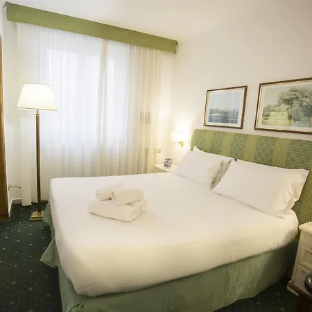 Napoleon Hotel