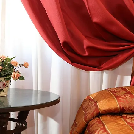 Relais Antico Palazzo Rospigliosi Hotel 4*