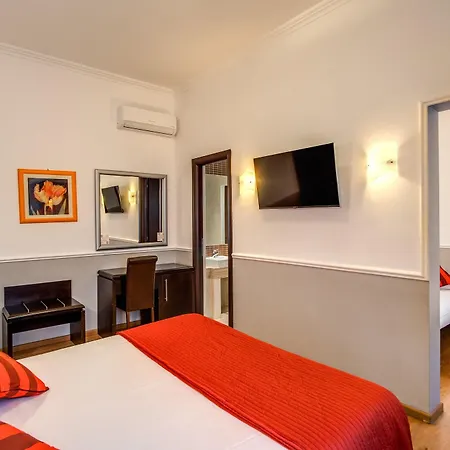 Hotel Everest 2*
