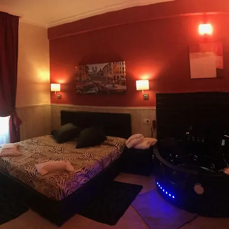 Pyramid Hotel Rome