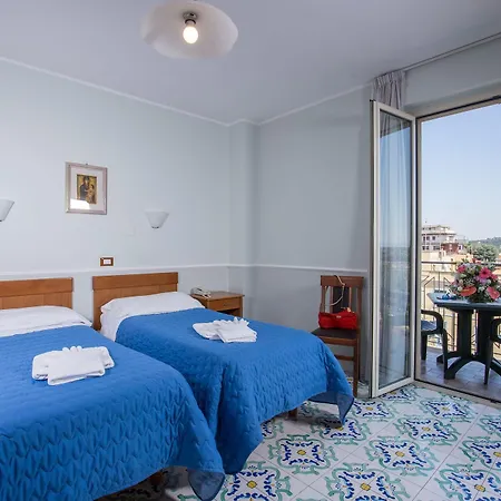 Hotel Casa Tra Noi Roma