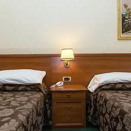 Astoria Garden 3*