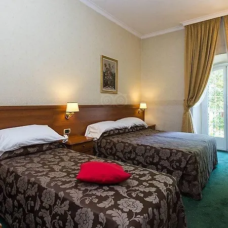 Astoria Garden Hotel