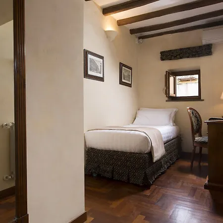Hotel Teatro Pace Rome