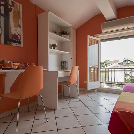 La Voliera Bed and breakfast