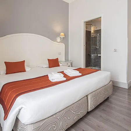 Domus Castrense Bed & Breakfast 2*
