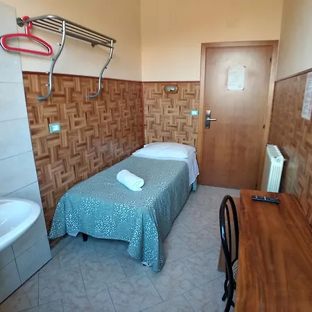 Cressy Hotell *