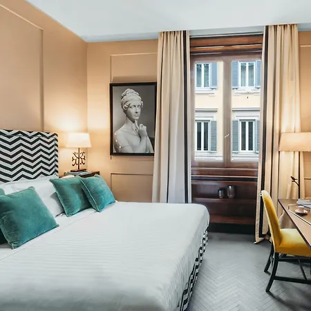 Singer Palace 5* Róma