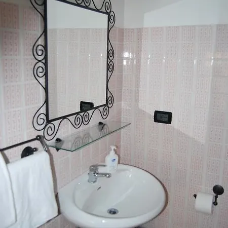 City Room B&B Bed & Breakfast 5*