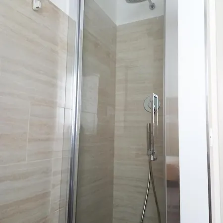 Living Interno 2 *