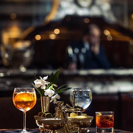 Отель Lord Byron - Small Luxury Of The World
