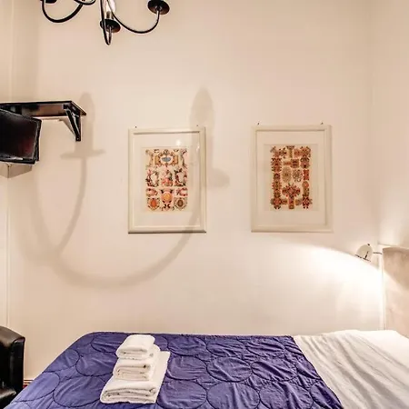 Navona Stylish Apartment *