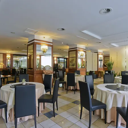 Grand Tiberio Hotel 4*