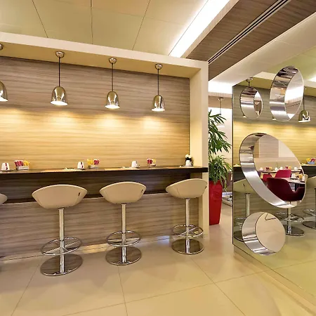 Hotel Mercure Centro Colosseo Řím