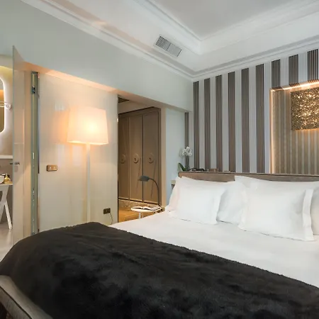 Palazzo Manfredi - Small Luxury Of The World 5* روما