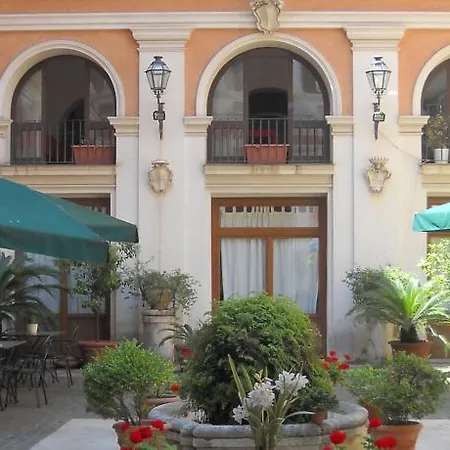Relais Antico Palazzo Rospigliosi Hotel 4*