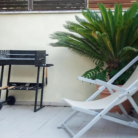Appartamento House & The - In Roma