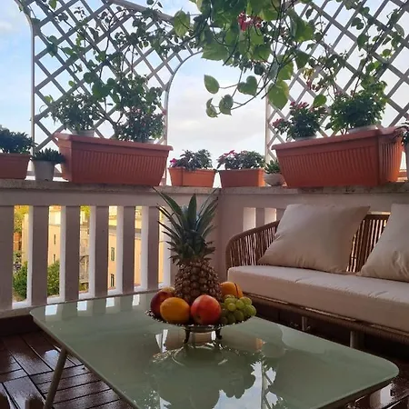 Carpegna 92 Wellness E * Roma