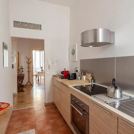 Il Melograno House *