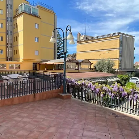 Casa Tra Noi 3* Roma