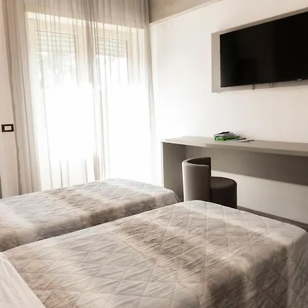 Hotel Casa Tra Noi 3*