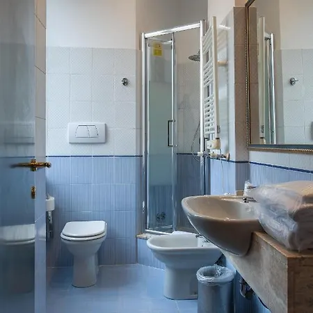 Hotel Canova 3*