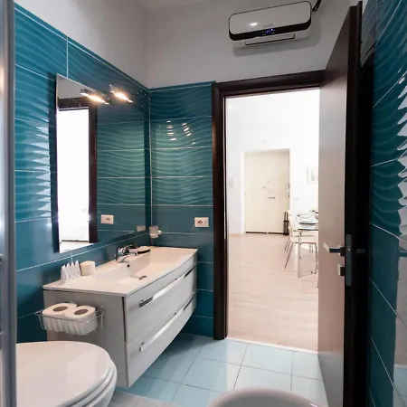 The Rent - Spacious Near Termini Station Roma