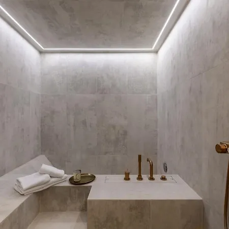 Iflat Luxury And In The Heart Of Trastevere Apartment
