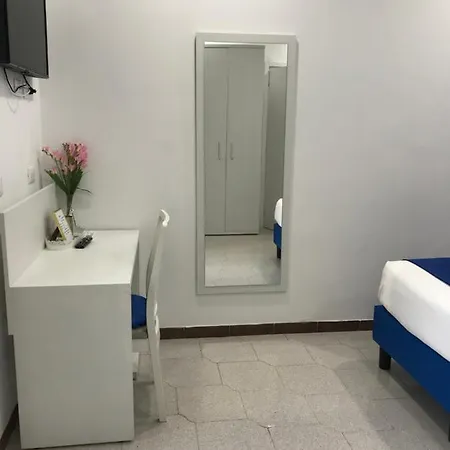 招待所 Dianir *