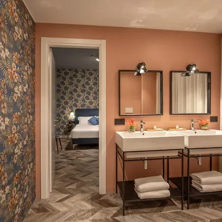 Bloom 3* Roma