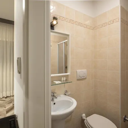 Bloom Hotel Roma