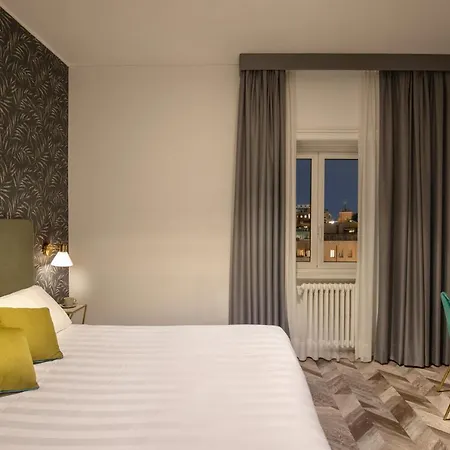 Hotel Bloom 3*