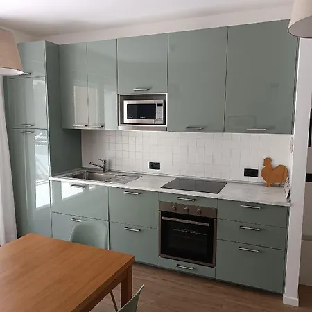 Apartment Per 4, Metro B Monti Tiburtini, Ac, Wi-fi *